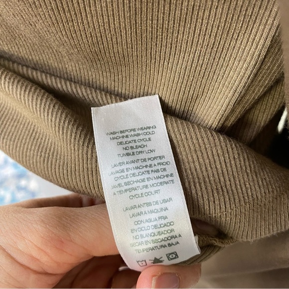 Sundry Mixed Media Top 3 US L Rib Knit Satin Puff Sleeve Brown Scoop Neck Crop - Picture 9 of 12